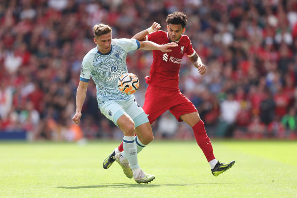 外线投射不 外线投射不