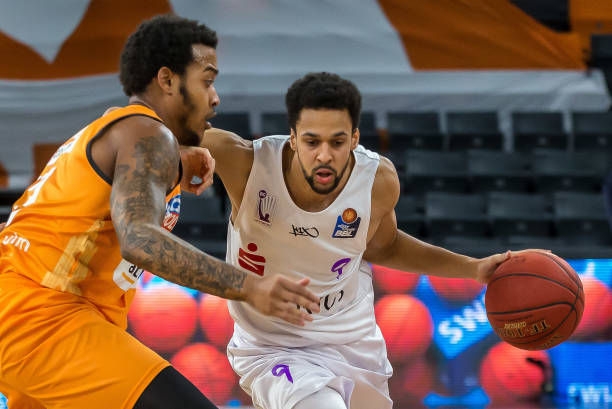 再在合同中 再在合同中